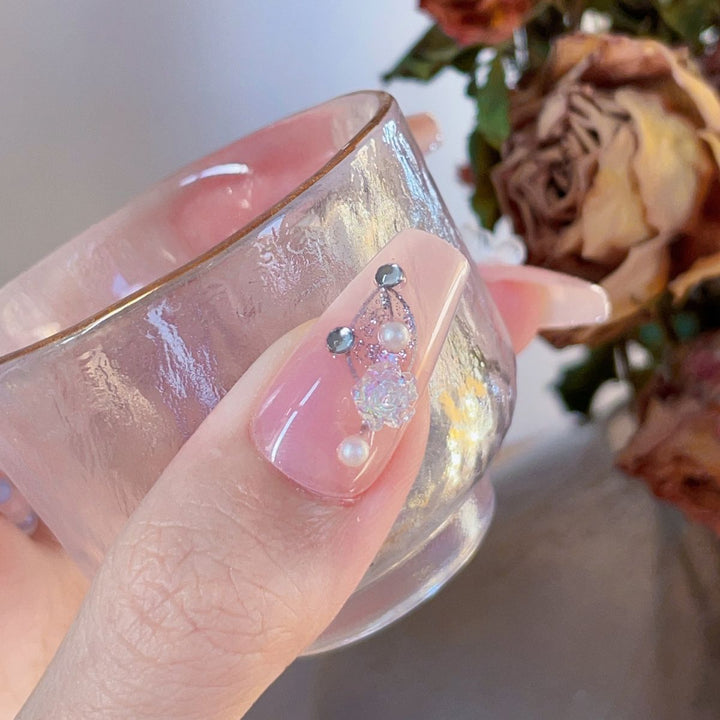 Artistic Floral-Embellished Press-On Nail Set