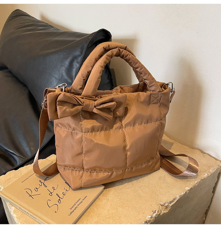 Fashionable Bow-Detail Handbag