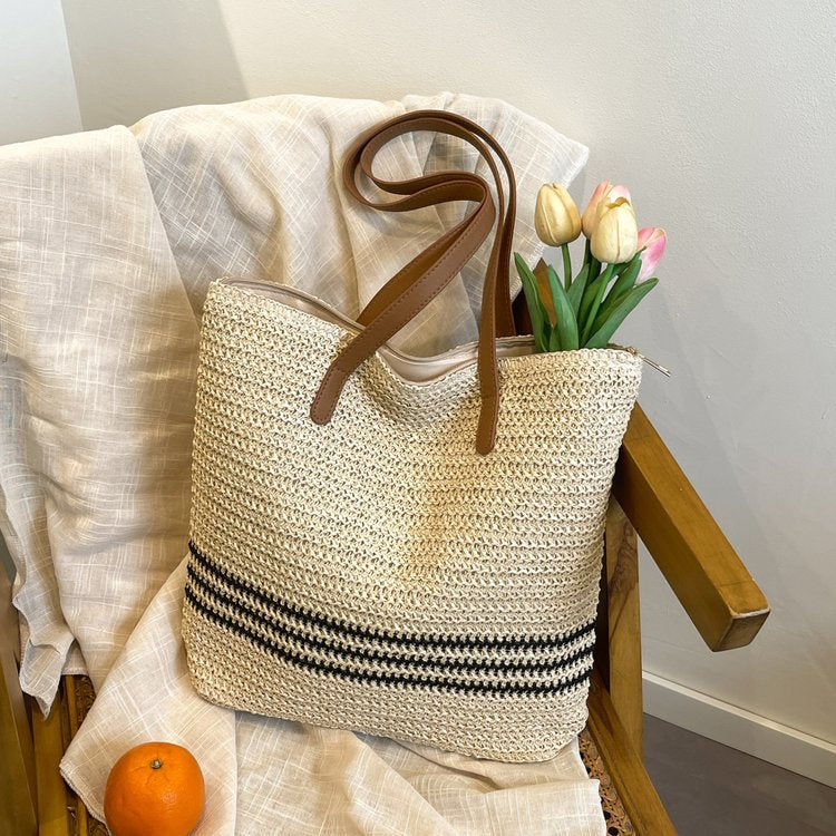 Spacious beach bag with durable synthetic leather handle Kalsten