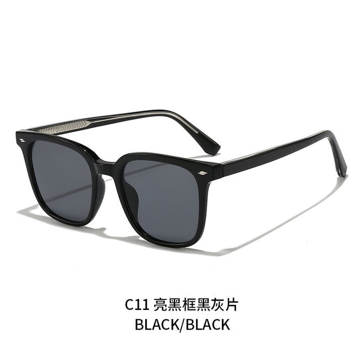 Women stylish sunglasses in elegant tortoise shell design Kalsten