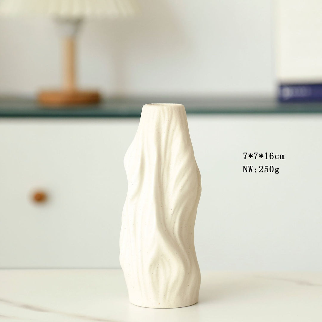 Modern Minimalist Ceramic Bud Vase Kalsten