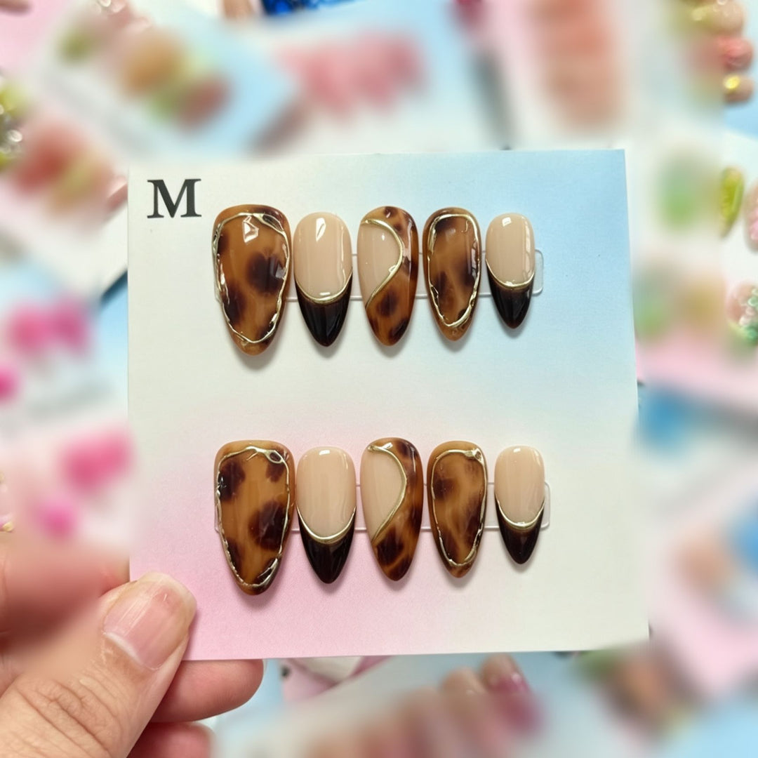 Artisanal Press-On Nail Set with Chic Tortoise Patterns