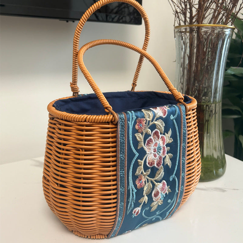 Embroidered Woven Handbag Kalsten