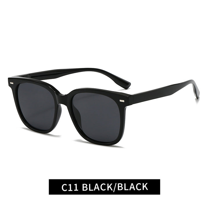 Women's fashionable sunglasses in elegant oversized design Kalsten