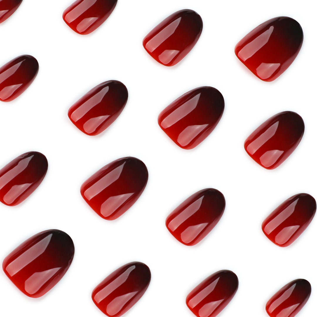 Artificial Nail Art with Elegant Ombre Effect Kalsten