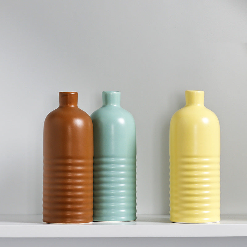 Modern Textured Ceramic Table Vase Kalsten