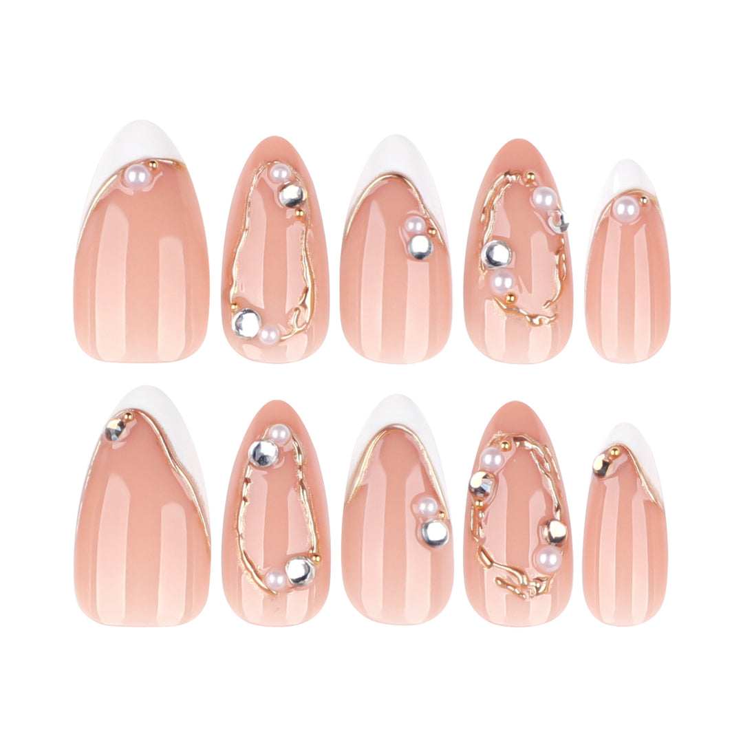Artistic Nail Art with Elegant Gold Accents Kalsten