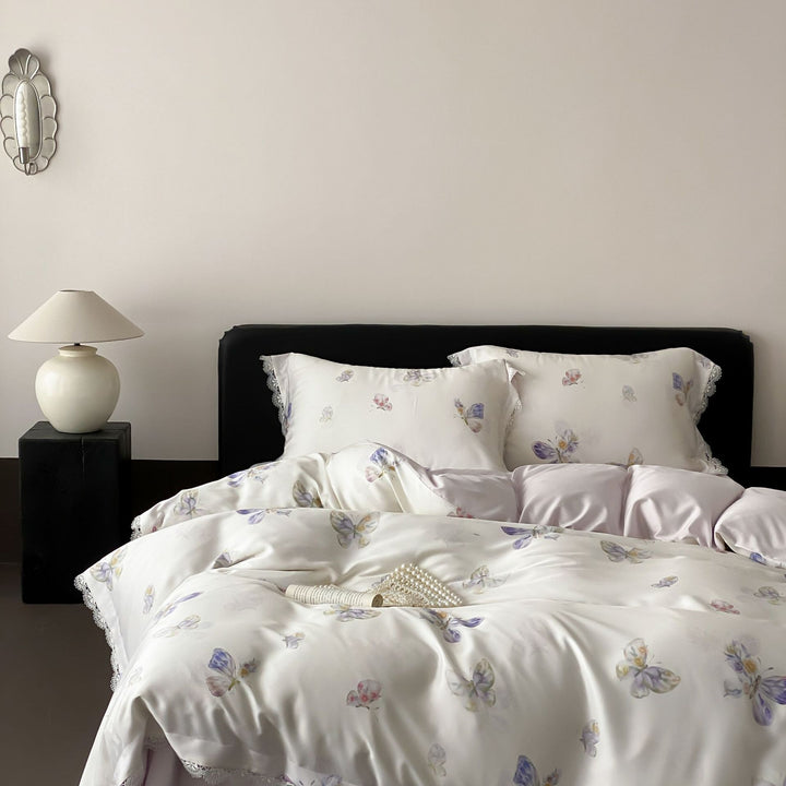 Luxury Satin Bed Linen Set with Floral Silk Look and Lace Trim