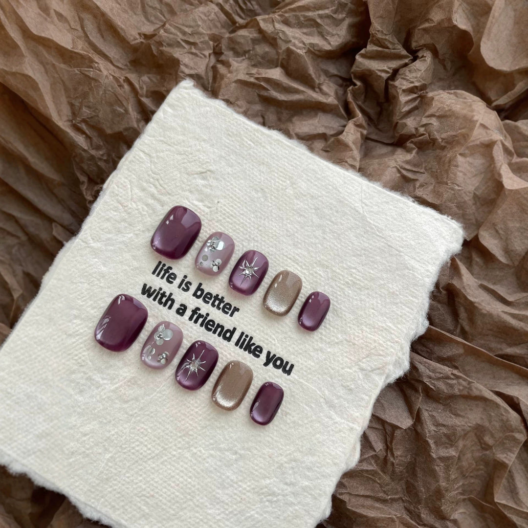 Artistic Press-On Nail Art Set with Decorative Gem Accents