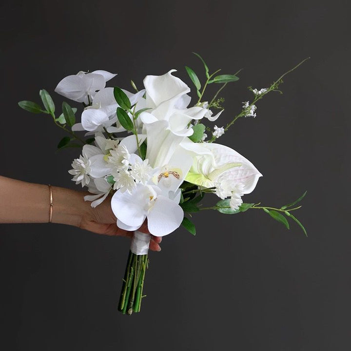 Elegant Floral Bridal Bouquet