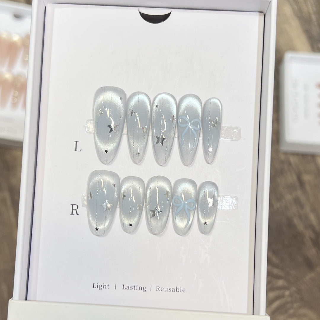 Themed Press-On Nail Art Set with Hello Kitty Designs Kalsten