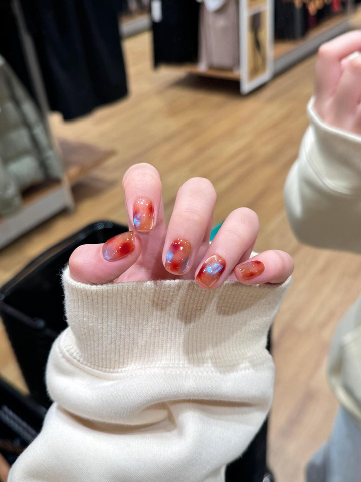 Artificial nails with shimmering galaxy patterns Kalsten