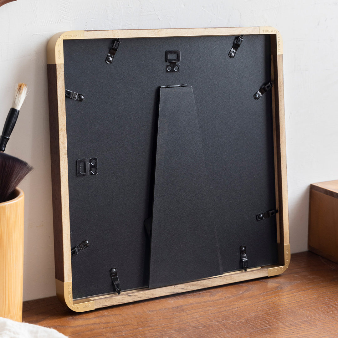 Modern Artistic Display Frame