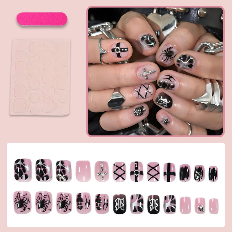 Nail art set with creative Halloween motifs and glamorous accents Kalsten