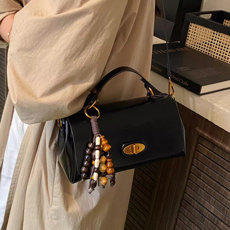 Elegant Portable Handbag Kalsten