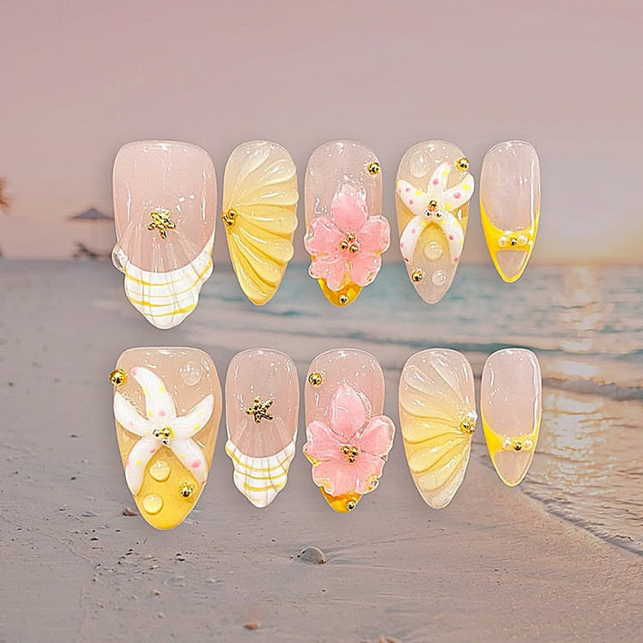 creative nail art set with maritime motifs and sparkling accents Kalsten