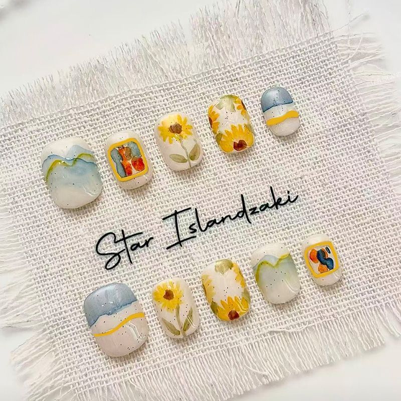 Artistic Cat-Themed Press-On Nail Art Set Kalsten