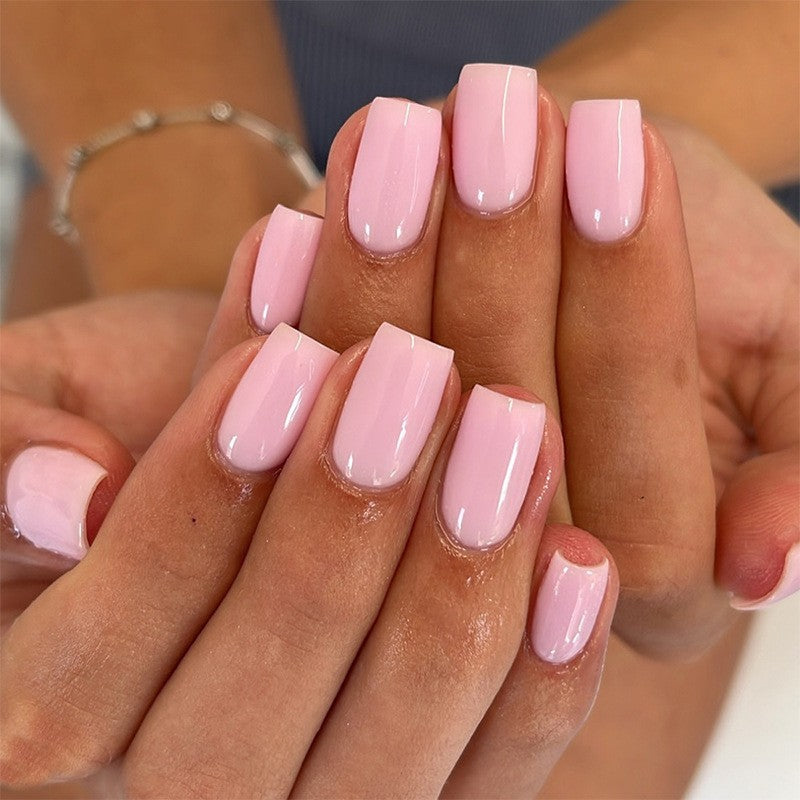 Acrylic nail set with elegant and natural finish Kalsten