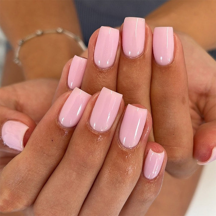 Acrylic nail set with elegant and natural finish Kalsten