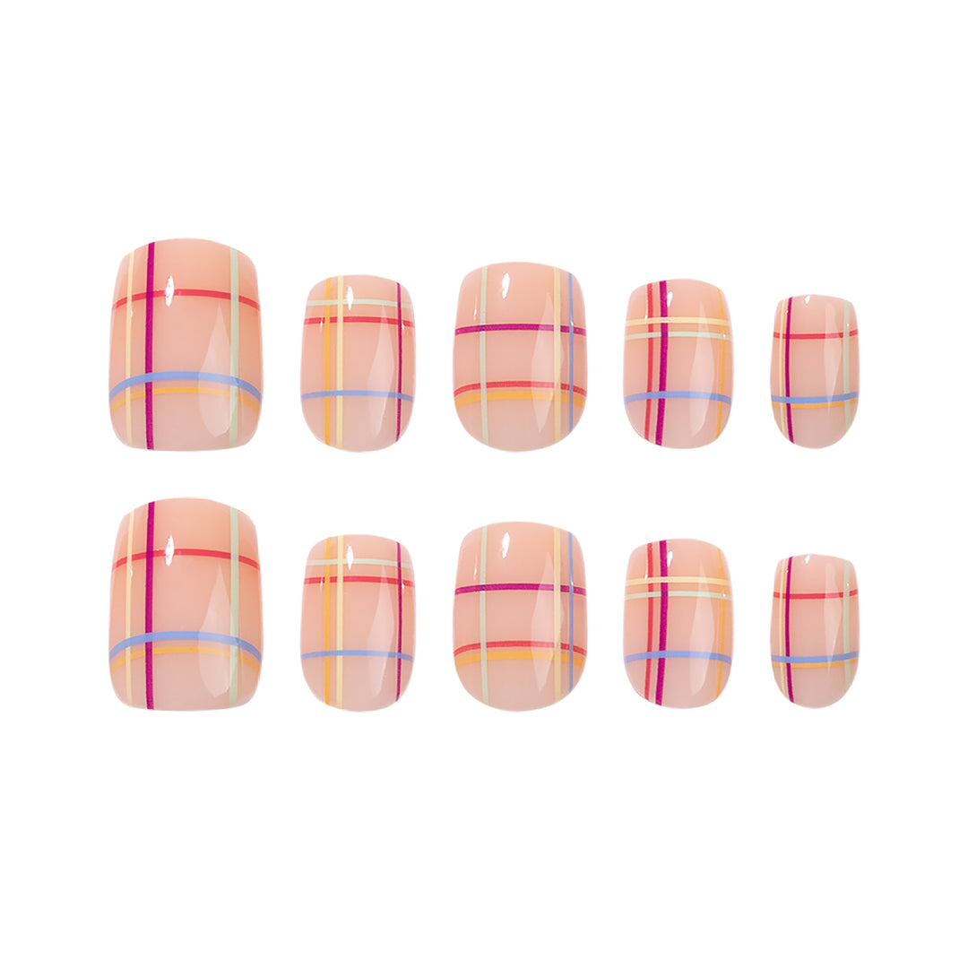 Artistic Nail Art with Modern Check Pattern Kalsten