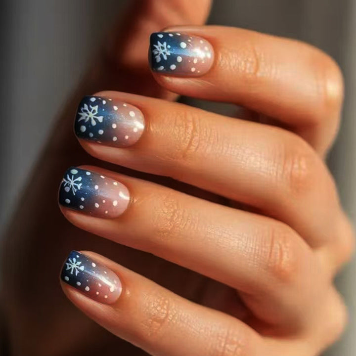 Artificial nails with winter snow crystal design Kalsten