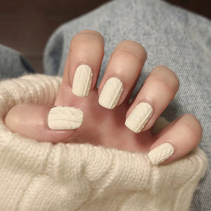 Artful Nail Art with Cable Pattern Kalsten