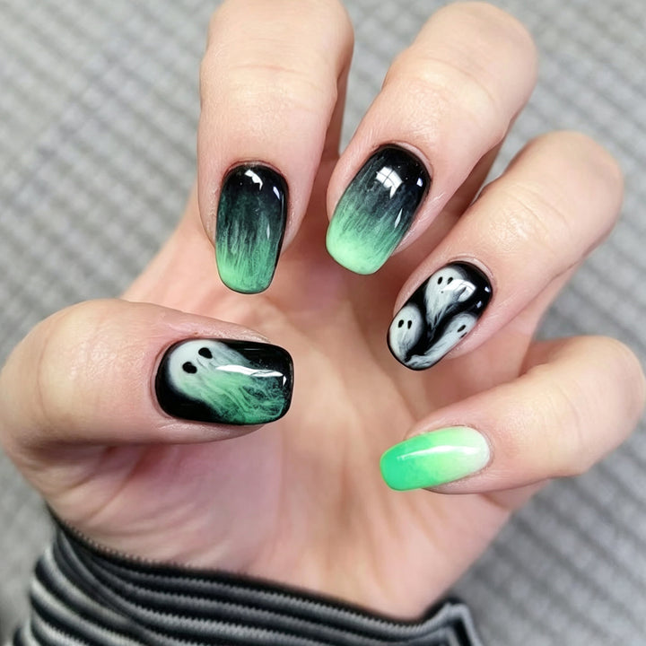 Ghostly Glow Press-On Nail Art Set Kalsten