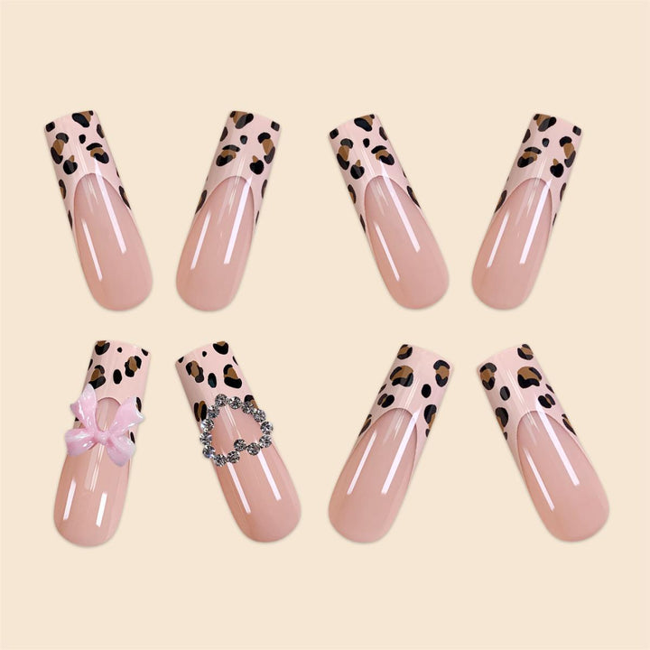 Stylish Leopard Print Nail Art Extensions