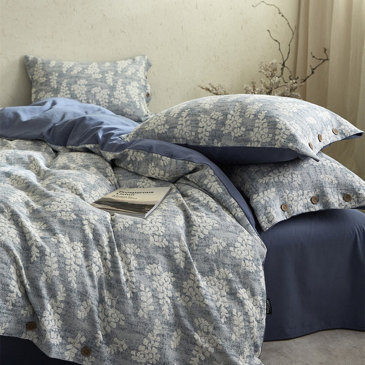 Bedding set – cotton-linen mix with fine flower relief and button placket
