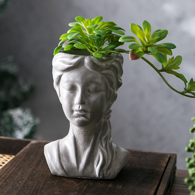 Stylish Sculpture Head Kalsten