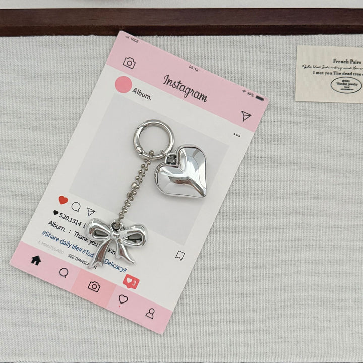 Heart-Shaped Charm Keychain with Bow Kalsten
