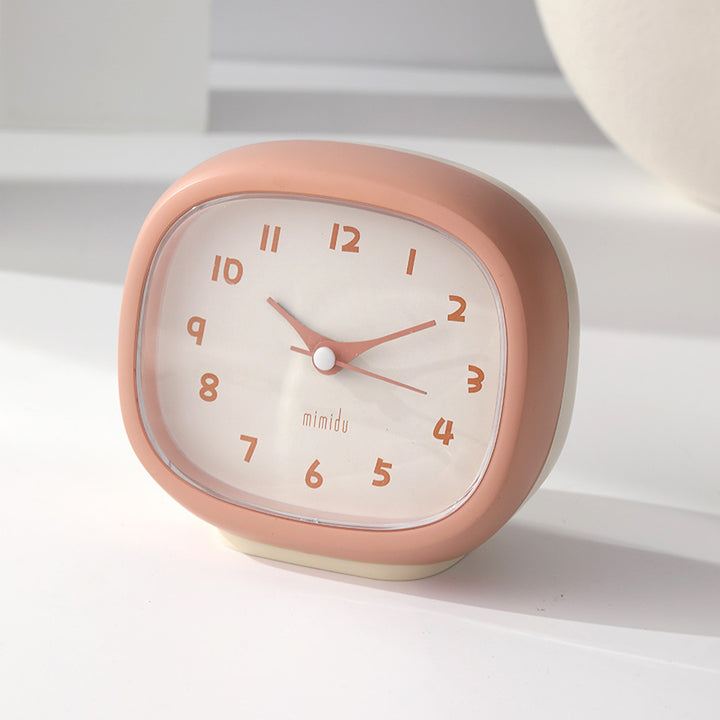 Table Clock in Modern Retro Design Kalsten