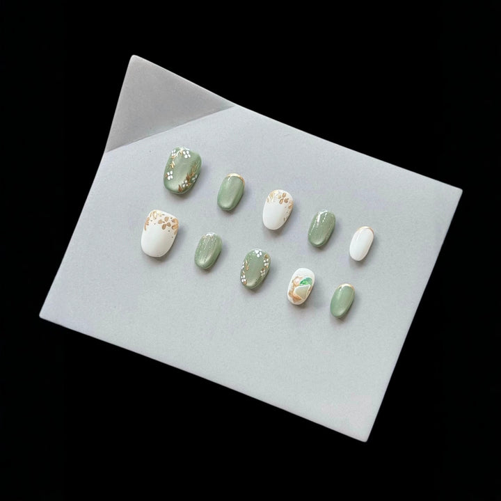 Artistic Floral Glossy Press-On Nail Set