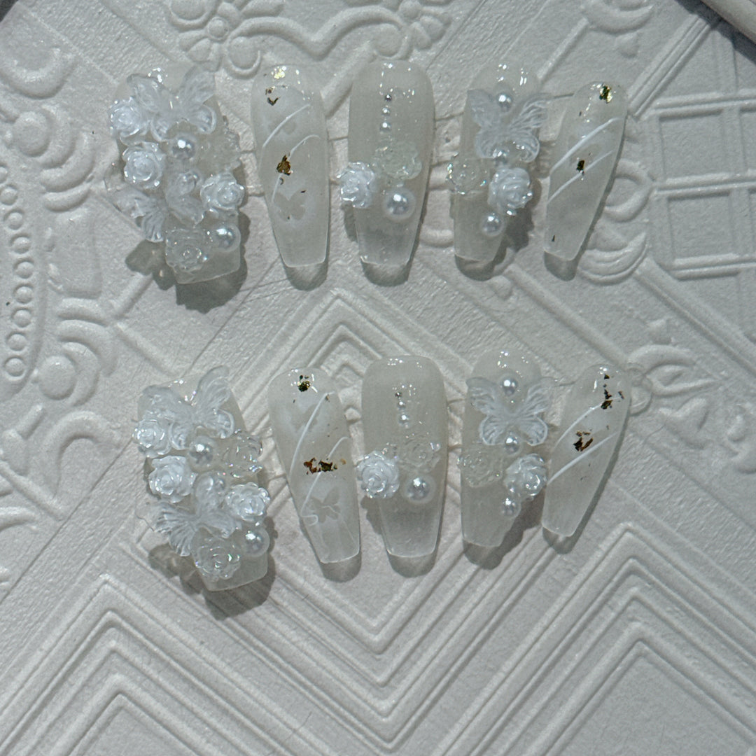 Elegant Floral Nail Art Tips