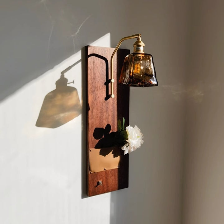 Vintage-Inspired Wall Lamp