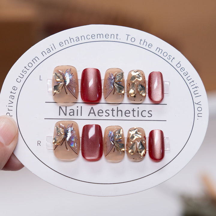 Decorative Press-On Nail Art Set with Floral and Metallic Accents