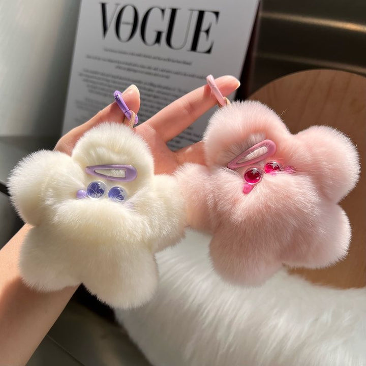 Plush Star-Shaped Hair Accessory Kalsten