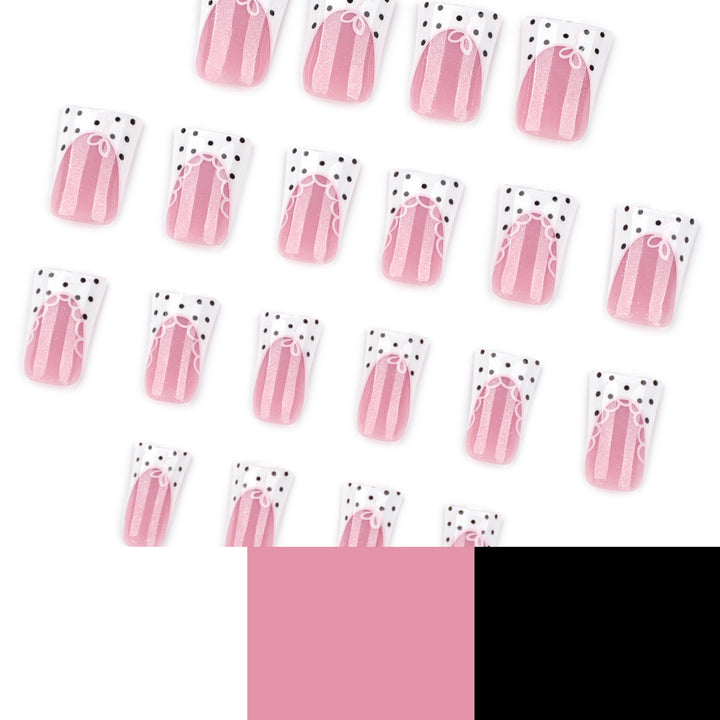 Artificial nail extensions with elegant lace design Kalsten