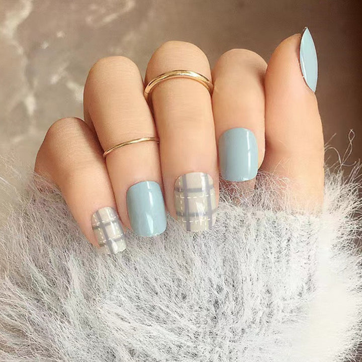 Stylish Press-On Nail Set with Geometric Patterns