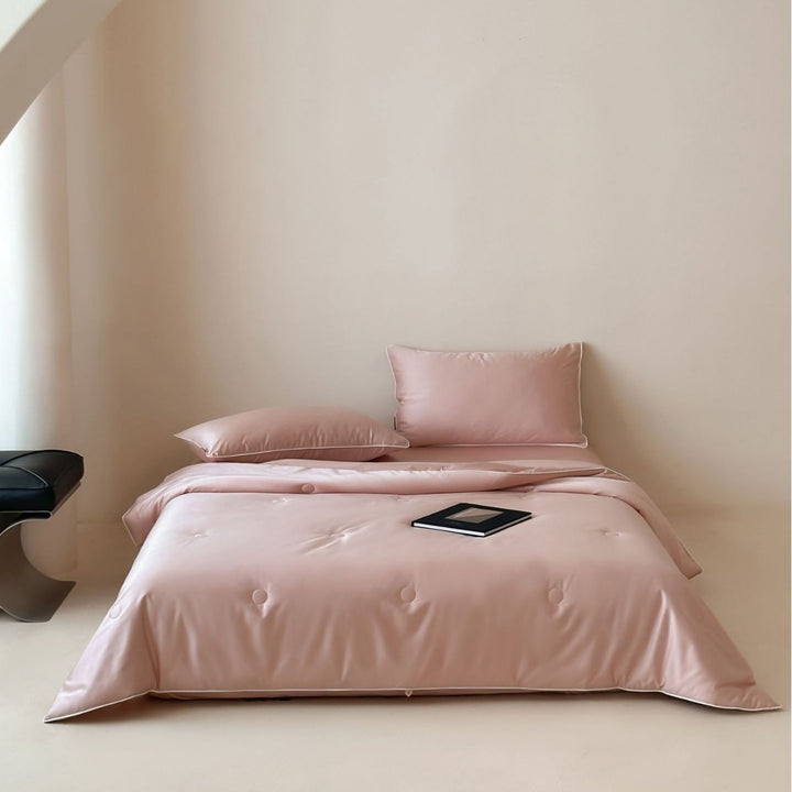 Elegant quilted satin bedspread set with piping and decorative buttons Kalsten