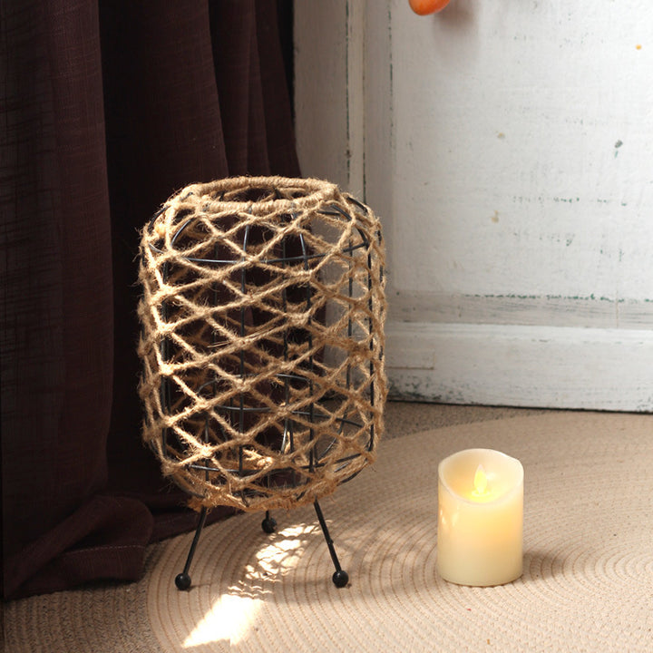 Decorative basket with natural fiber design Kalsten