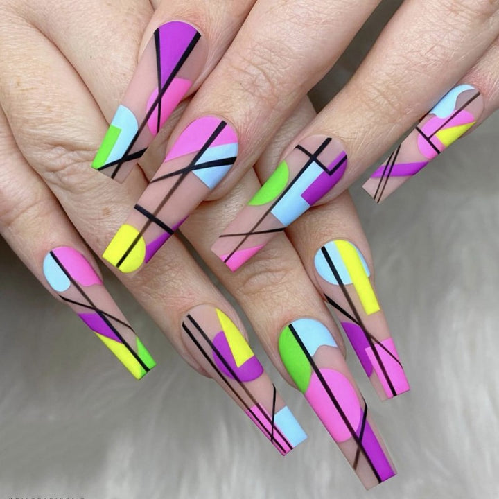 Artificial nails in modern geometric design Kalsten