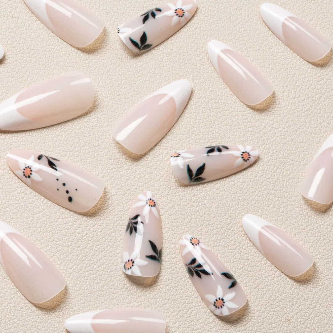 Stylish Floral Nail Art