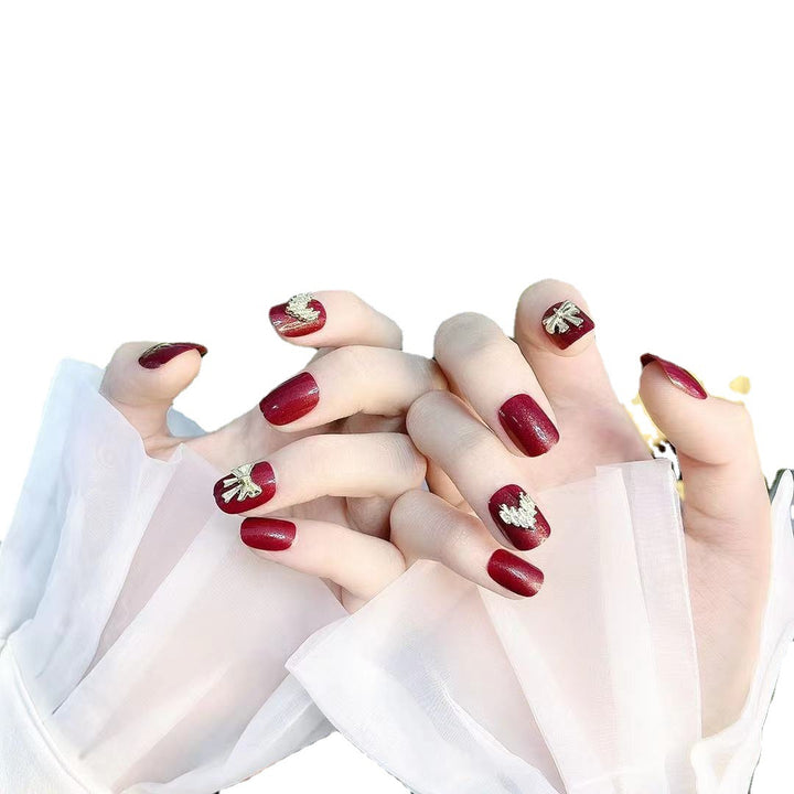 Elegant Nail Art Kalsten
