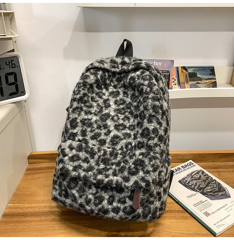 Fleece Rucksack In Trendy Leopard Print Kalsten
