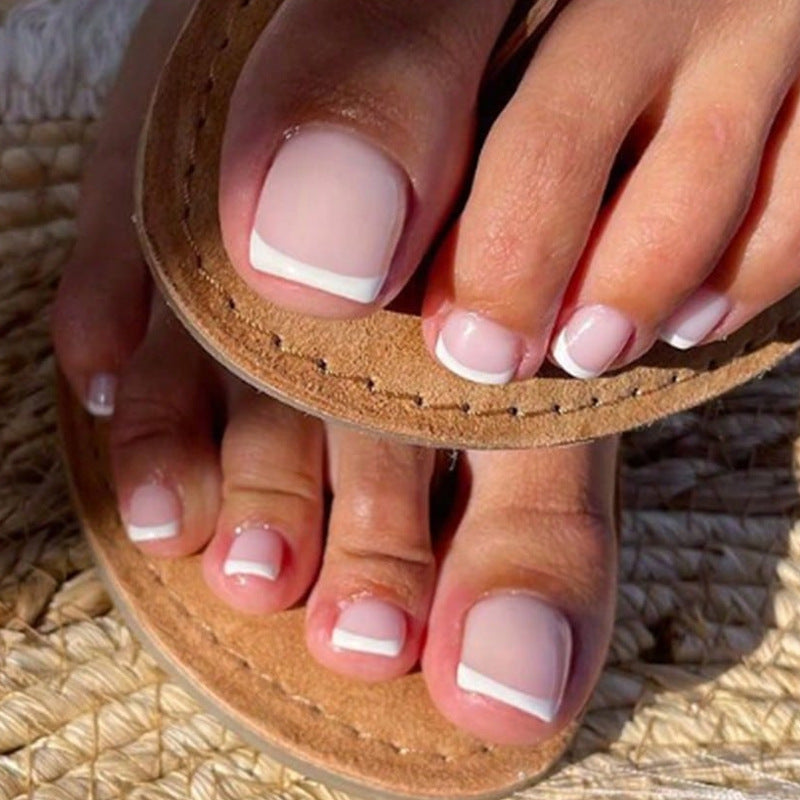 Artificial nail set with elegant French manicure Kalsten
