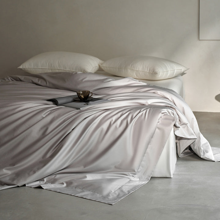 Premium cotton satin bedding set with hotel closure and extra soft fitted sheet