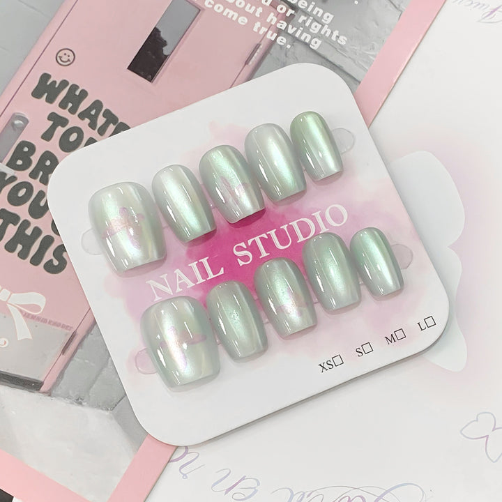 Artful artificial nails with shimmering design Kalsten