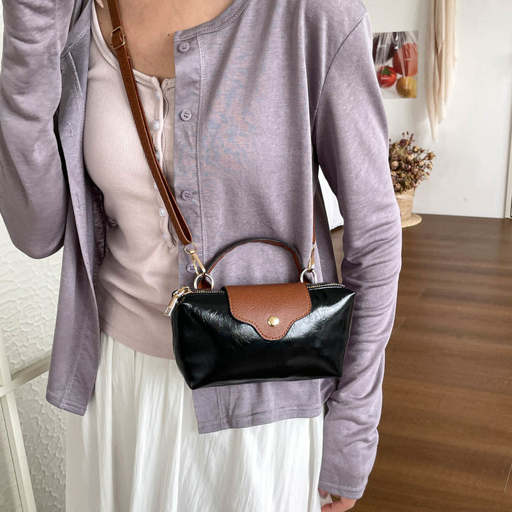 Chic Leather Crossbody Bag