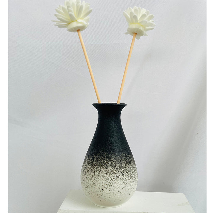 Modern Textured Ceramic Vase Kalsten